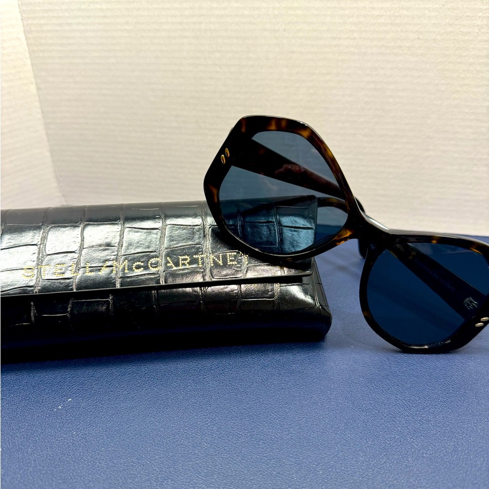 💯 Authentic Stella McCartney Sunglasses